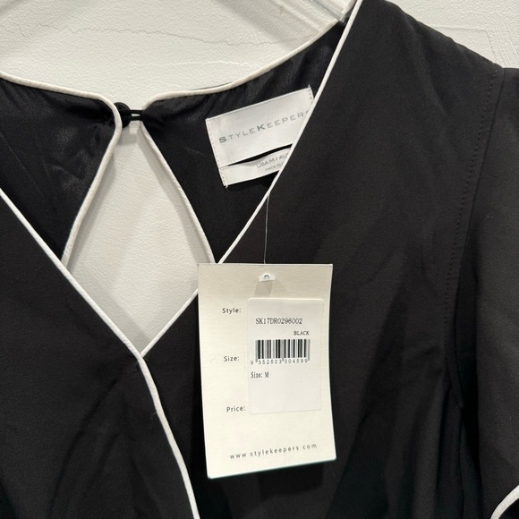 StyleKeepers Asymmetric Ruffle Cold Shoulder Long Sleeve Dress Open Back Medium - Picture 6 of 10